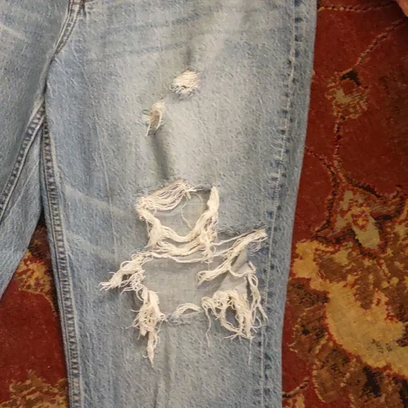 Cute Aeropostale Mom Jeans - Picture 3 of 10